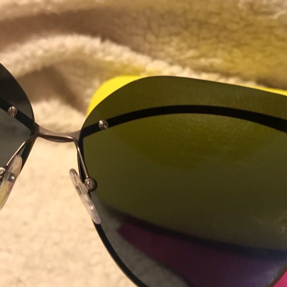 New Emilio Pucci Sunglasses Gray Lense